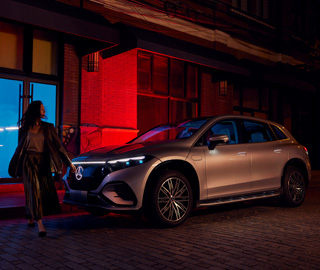 <p>EQS SUV</p>