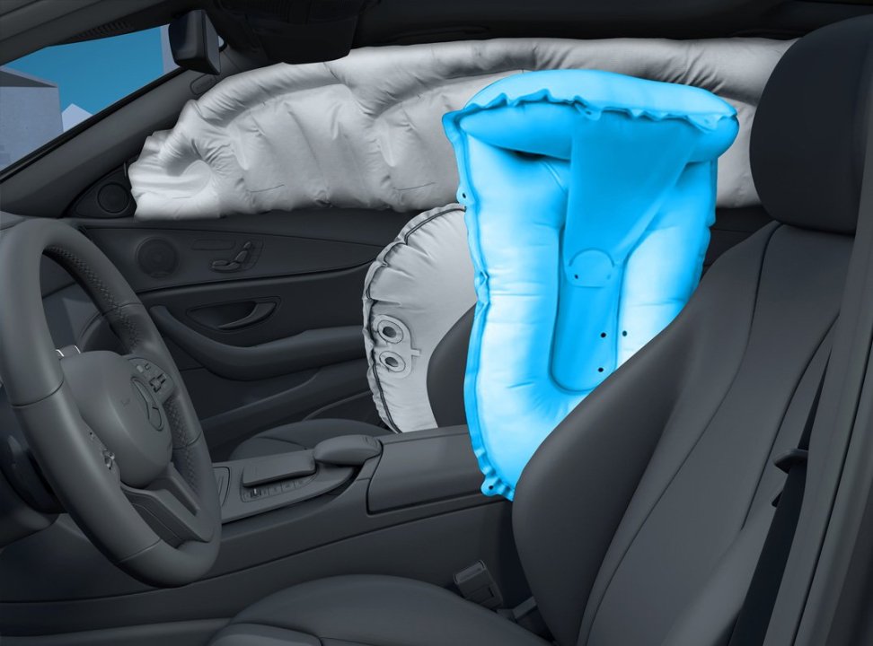 <p>CLE Coupé</p>
