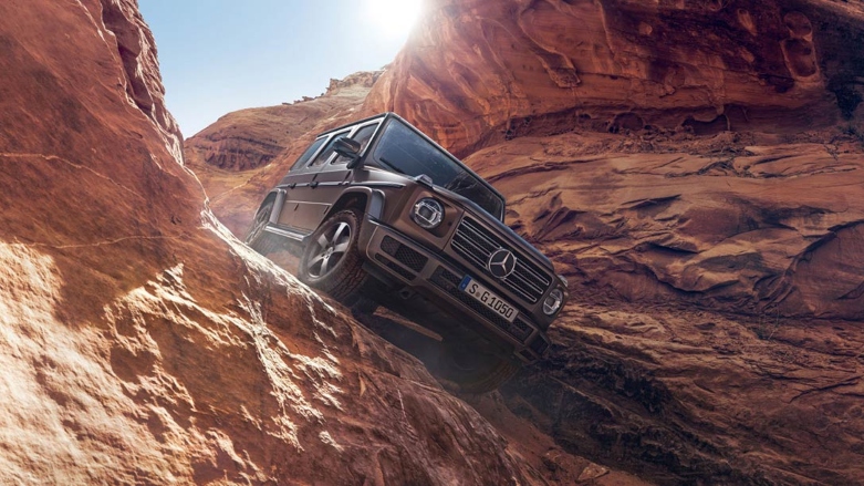 <p>Mercedes AMG Clase G 4x4 con sistema 4Matic sobre terrenos rocoso.</p>